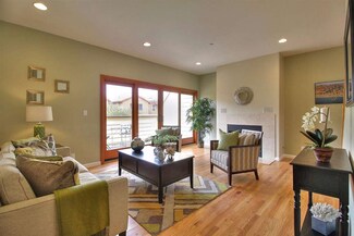 2328 Palmetto Ave, Pacifica, CA 94044