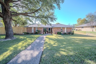 614 Athenia Way, Duncanville, TX 75137