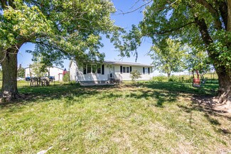 1595 Private Road 1232, Moberly, MO 65270