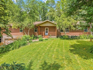 24800 Wiltsey Ln, Excelsior, MN 55331