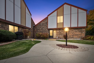 3971 W College Ave, Milwaukee, WI 53221