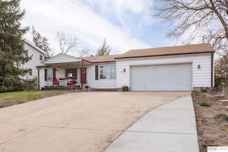 2530 N 81st St, Omaha, NE 68134