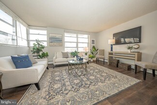 1030 E Lancaster Ave Unit 222, Bryn Mawr, PA 19010