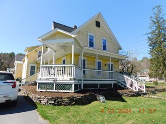 154 Park St, Springfield, VT 05156