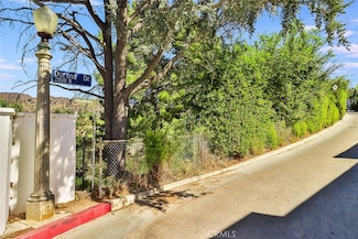 2801 Durand Dr, Los Angeles, CA 90068