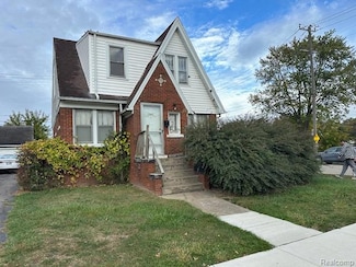 21975 Beechwood Ave, Eastpointe, MI 48021