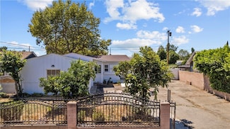 8053 Brimfield Ave, Panorama City, CA 91402