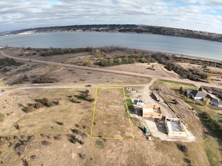 105 Wilderness Cove Dr, Oacoma, SD 57365