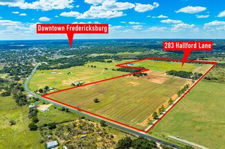 283-A Hallford Ln, Fredericksburg, TX 78624