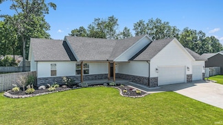 30330 Pine Bluff Dr, Elkhart, IN 46517