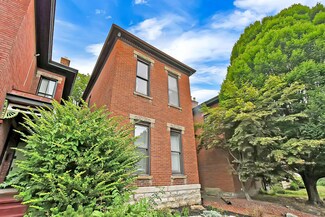 742 Oak St, Columbus, OH 43205