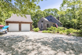 20 Hoyt Rd, Eastham, MA 02642