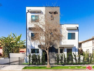 2815 S Redondo Blvd, Los Angeles, CA 90016