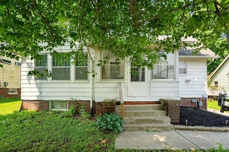 4104 11th St, Des Moines, IA 50313
