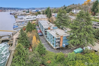 3200 W Commodore Way Unit 206, Seattle, WA 98199