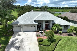 2409 Clubhouse Dr, Plant City, FL 33566