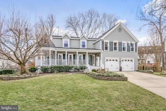 6 Amersham Ct, Sterling, VA 20165