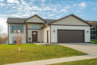 615 7th Ave NE, Plainview, MN 55964