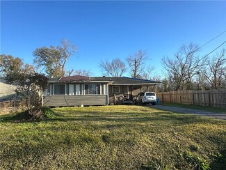 716 Vans Ln, Destrehan, LA 70047