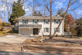 8904 Stark Rd, Annandale, VA 22003