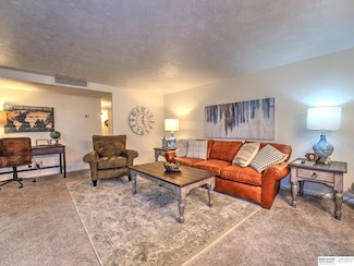 120 S 38th Ave Unit 23, Omaha, NE 68131