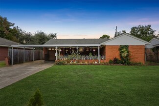 2011 Lazy Creek Ln, Houston, TX 77017