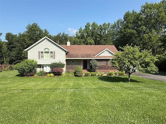 175 Long Ln, Bloomingburg, NY 12721