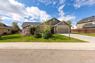 929 E Stormy Dr, Meridian, ID 83646