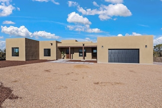 24 Chapala Rd, Santa Fe, NM 87508