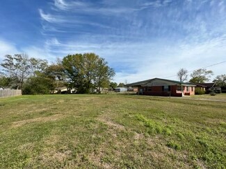 168 Martin Luther King Ave, Atmore, AL 36502