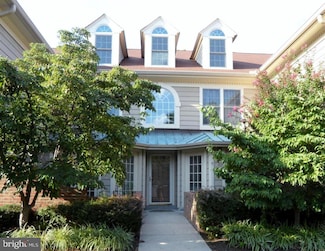 5 Luxberry Ct, Rockville, MD 20852