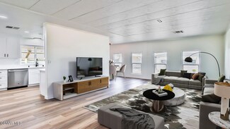 144 Geranium Way, Ventura, CA 93004