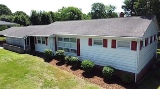 801 E Sunrise Ave, Thomasville, NC 27360