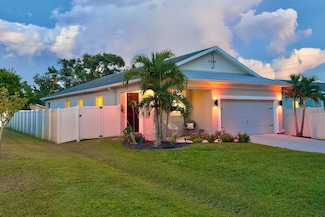 867 Bacon Ave, Sarasota, FL 34232