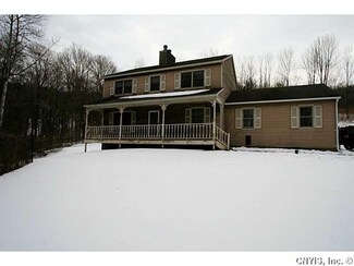 4828 Murphy Rd, Tully, NY 13159
