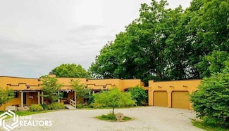 10361 155th St, Burlington, IA 52601