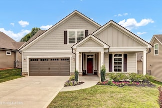 403 Sycamore Place, Loudon, TN 37774