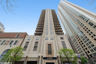 635 N Dearborn St Unit 1705, Chicago, IL 60654