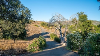 1496 Mark West Springs Rd, Santa Rosa, CA 95404