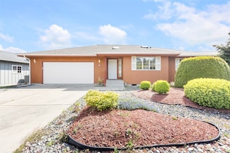 961 E Willow St, Sequim, WA 98382