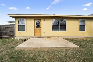 13505 Sierra Wind Ln, Elgin, TX 78621