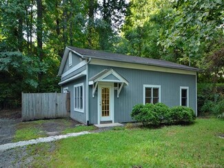 47 Fair Oaks Rd, Arden, NC 28704