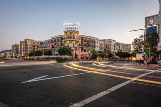 560 Caruso Ave, Glendale, CA 91210