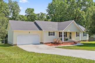40 Castleview Ct, Ringgold, GA 30736