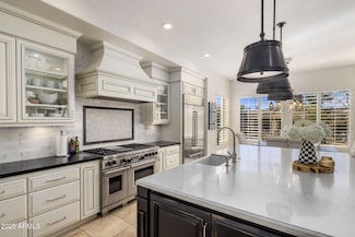 7040 N 1st Ave, Phoenix, AZ 85021