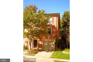 2322 S Rolfe St, Arlington, VA 22202