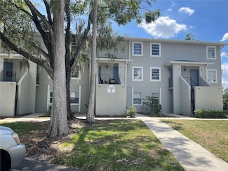 7192 E Bank Dr Unit 205, Tampa, FL 33617