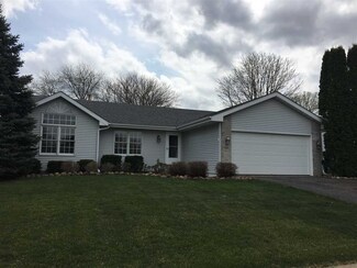 507 Hawkins Dr, Winnebago, IL 61088