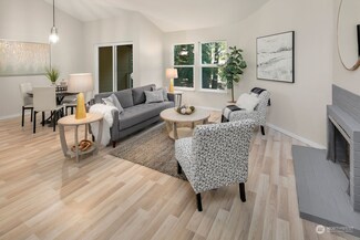 14651 NE 40th St Unit D-2, Bellevue, WA 98007