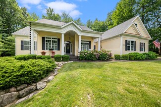 8125 Bay Arbor Dr, Augusta, MI 49012